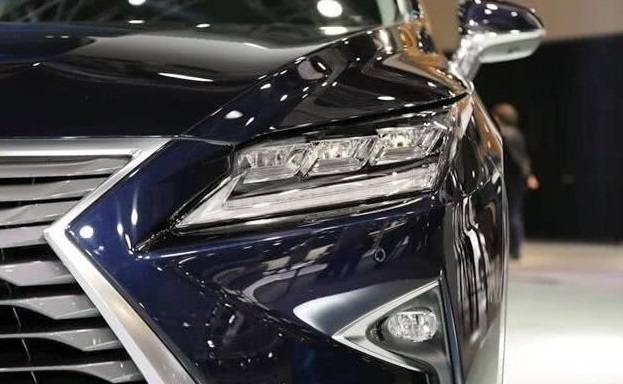 原来令人失望的suv做工比宝马x3好,2.0t 6at,油耗只有8.6l