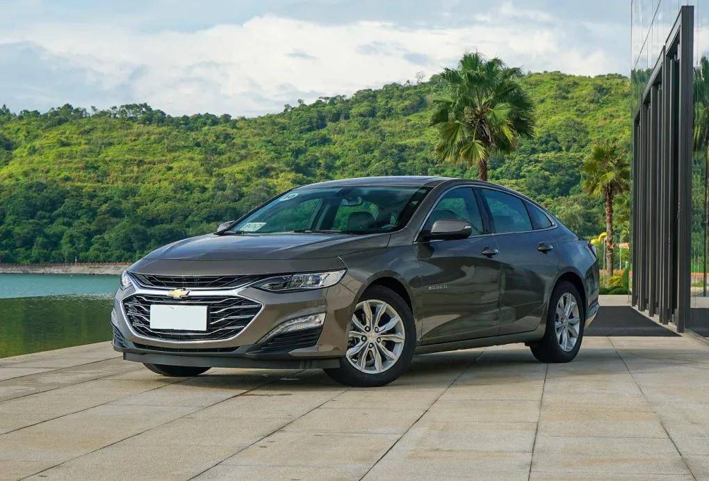 中级车排行_中级车销量排名:帕萨特跌至第八,最后一名只卖17台