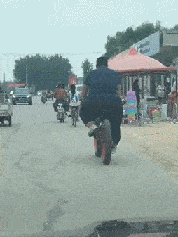 原创搞笑gif段子:编辑这是真的,我刚才试过了!