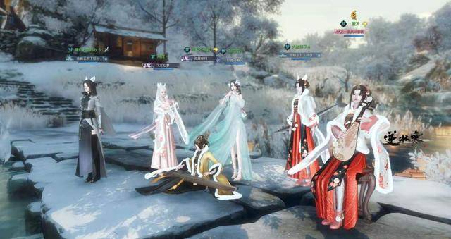 正如泷泽萝拉和蓝衫这些顶级神壕,之所以会充这么多钱,除了游戏的可玩