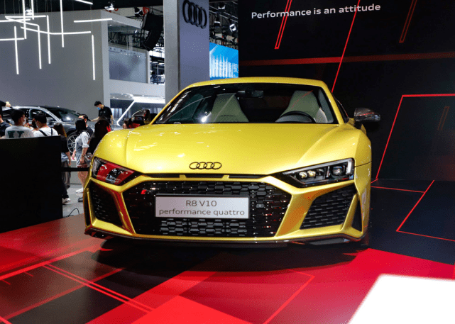 2020年北京车展上展出奥迪r8 coupé performance,这也是奥迪r8的最后