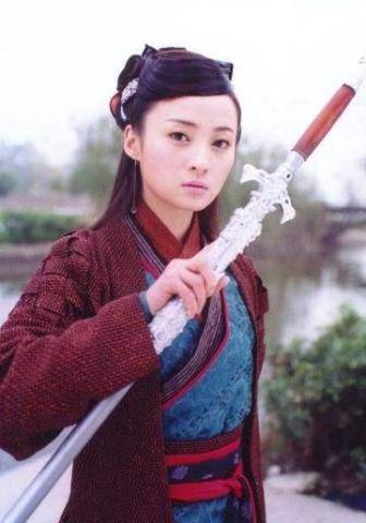 16年前《四大名捕》是李湘颜值巅峰,看完钟汉良差点留