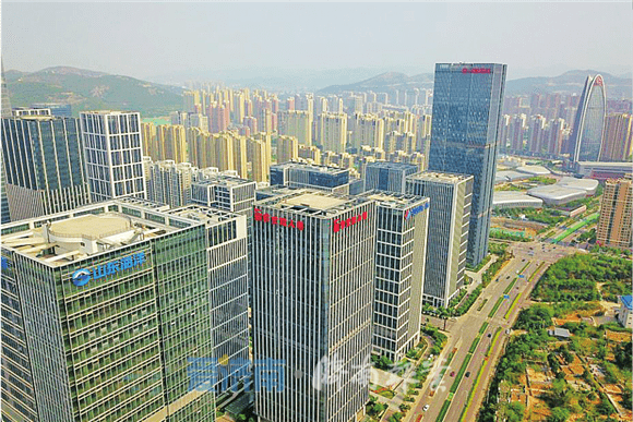 城镇人均建筑面积_人均住房建筑面积指