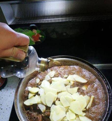 大米饭配什么菜好吃啊 e89f54f1f1374209b433627a7ca2f3e6.jpeg