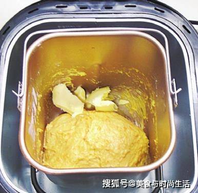 超简单的面包做法,不揉面,不用烤箱,松软营养,方便又省事