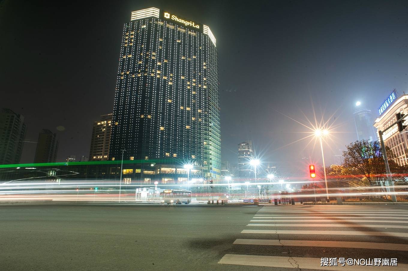 南昌地标性酒店：拥有绝佳的观景视角，硬件设施堪称典范！