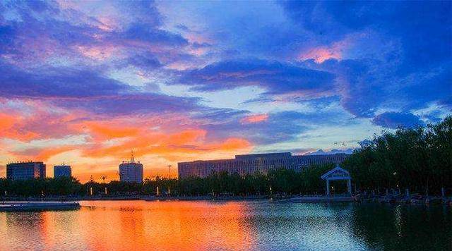 巴彦淖尔市人口GDP_巴彦淖尔市地图(2)