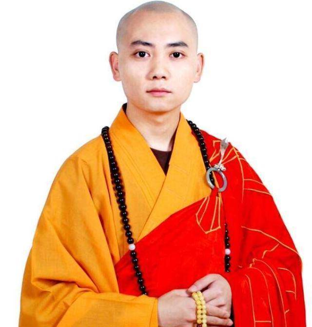 原创13岁出家,23岁当住持,这位中国90后法师,长相清秀如同女子