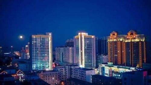 2020年石嘴山Gdp_中国gdp变化图(2)