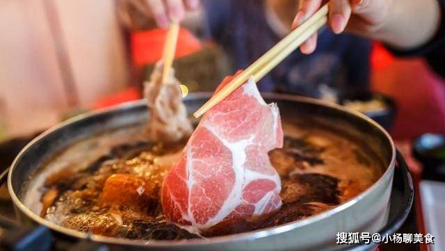 
吃暖锅 服务员频繁加汤 其实是一种表示 你知道是什么意思吗？-leyu乐鱼官网