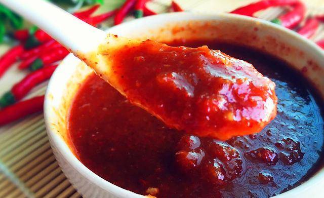 如何在家制作辣椒酱 9427e657bc5c487081d047b01d589289.jpeg