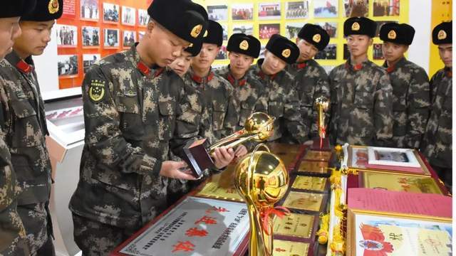 压力|这份“心”意大礼包，新战友直呼：爱了爱了