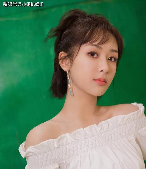 《家有儿女》中的杨紫,母亲马海燕竟如此低调,难怪受母亲影响女儿这么