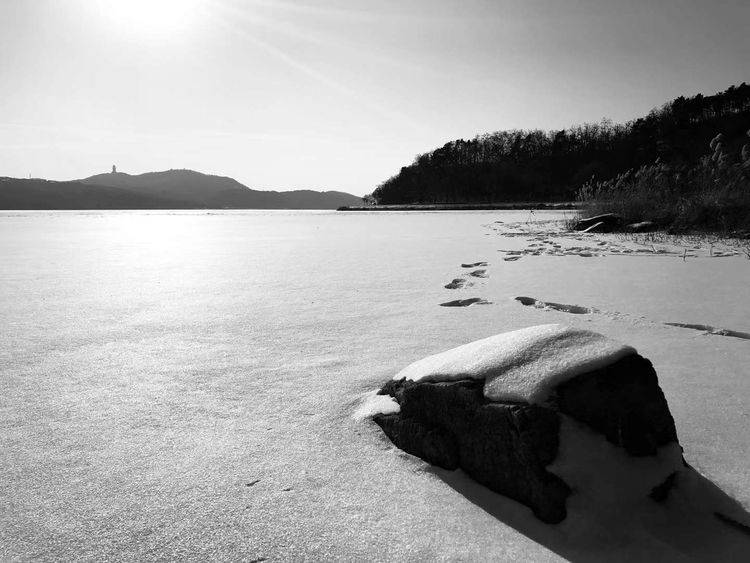 原创黑与白,棋盘山秀湖