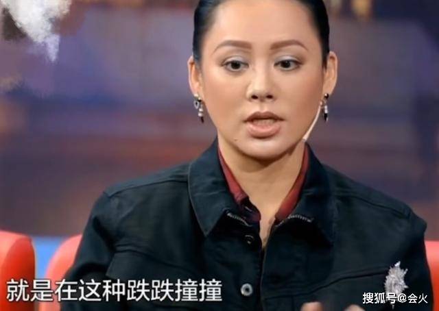 宁静罕晒混血儿子表思念,对方只露半身太神秘,两人曾同框似姐弟
