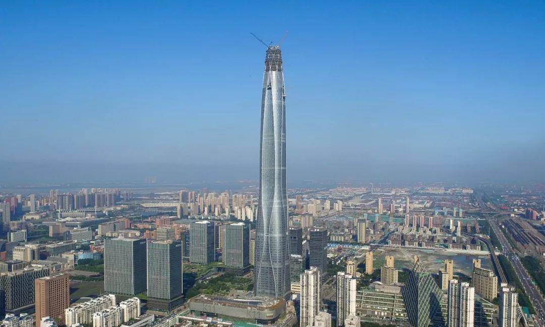 原创我国又现奇葩大楼名,名字谐音"金箍棒",网友:猴赛雷的武器?