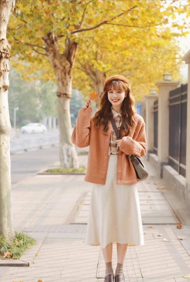 温柔风穿搭你也可以拥有,穿上这几套衣服,轻松get温柔