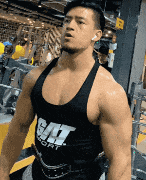 180cm新疆肌肉男引发舔屏,这是什么神仙肉体