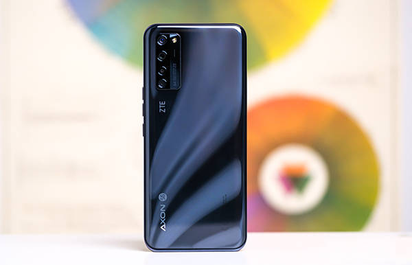 中兴axon30pro图片,中兴axon30pro 中兴证实axon 30 pro将搭载高通骁龙888和屏下自拍相机