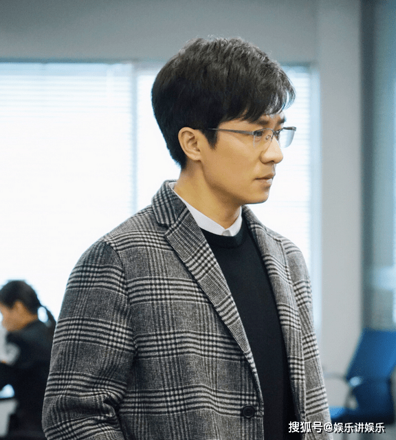 《阳光之下》杨雨泽演得太烂?那是因为李东恒从未懂过