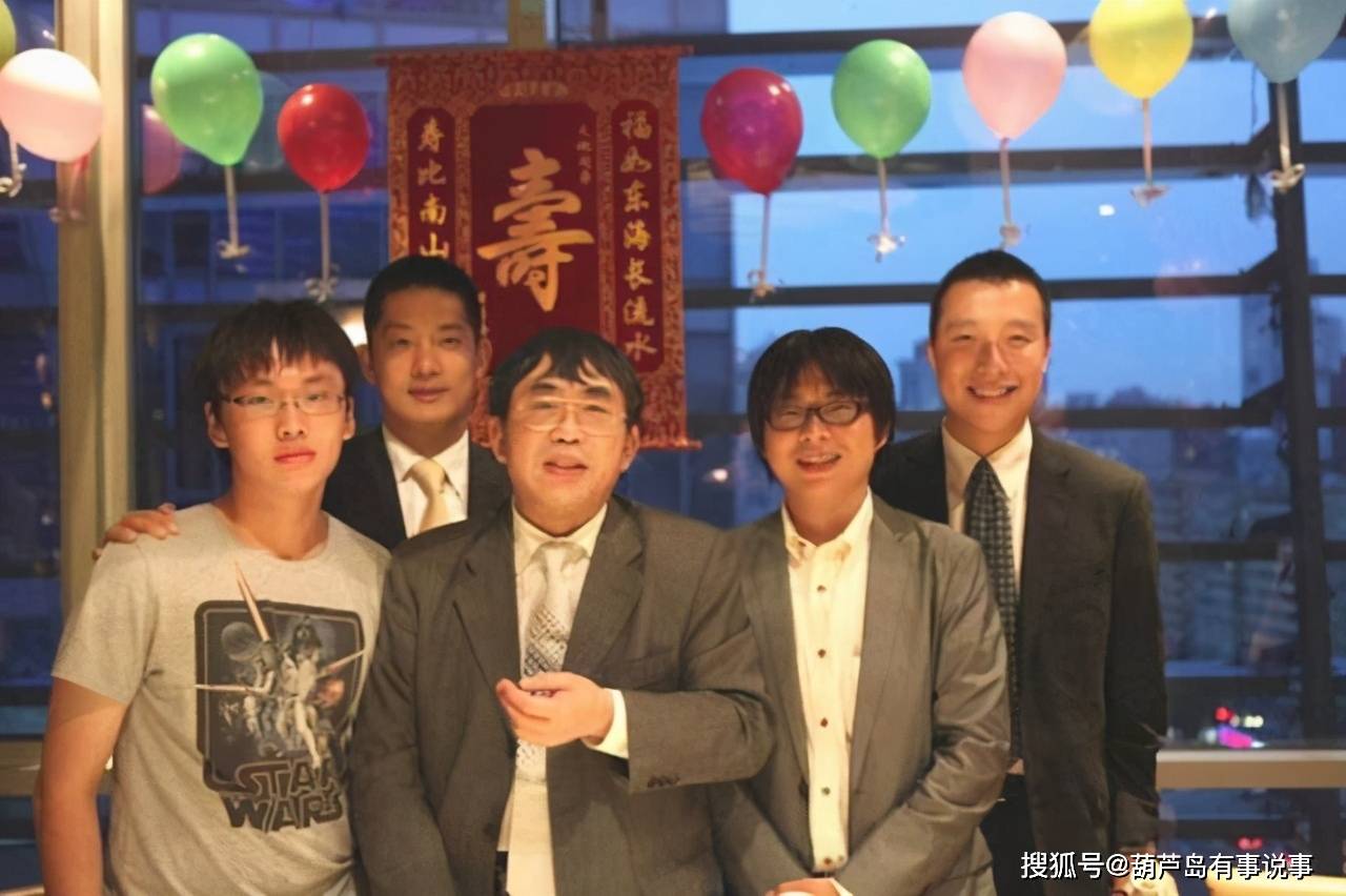 原创棋圣聂卫平三段婚姻留下三个孩子现在与小23岁妻子不离不弃