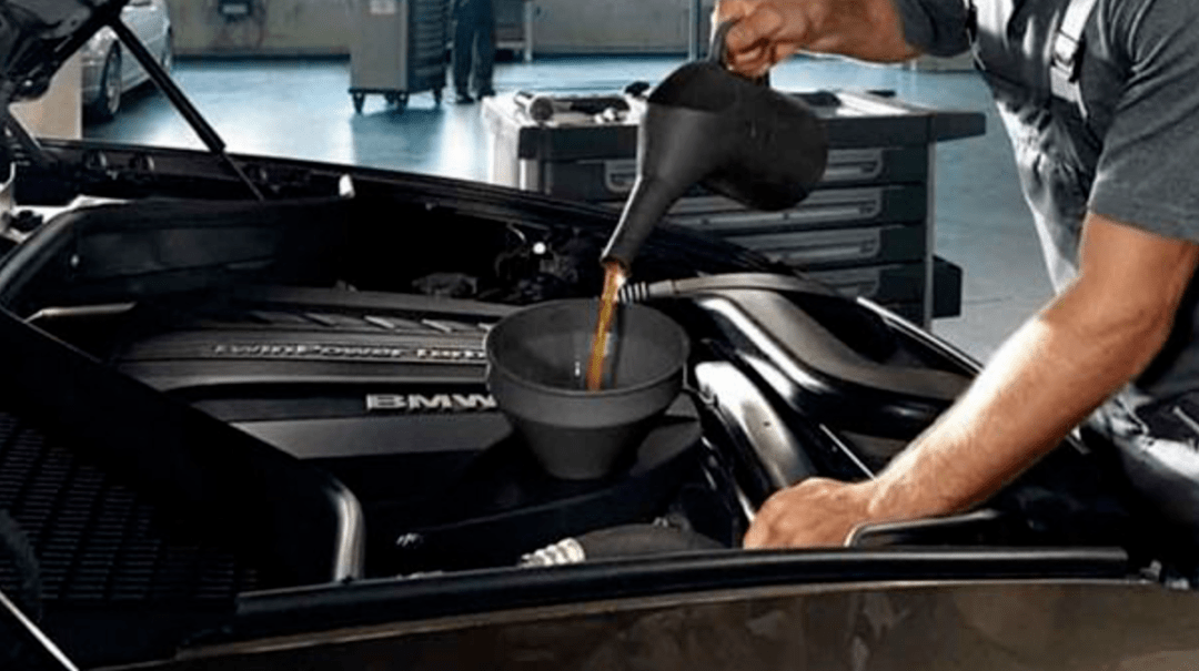 即便家境殷实,每次动辄两三千,甚至四五千的保养账单,都是一项相当