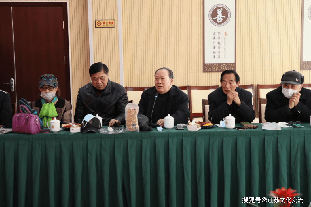 滨海县公安局:举行民警光荣退休仪式_吴海荣