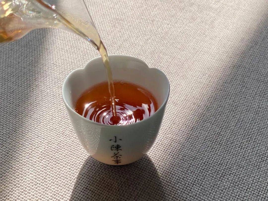 喝武夷岩茶水仙,肉桂,大红袍时,为什么总有人拿茶来找