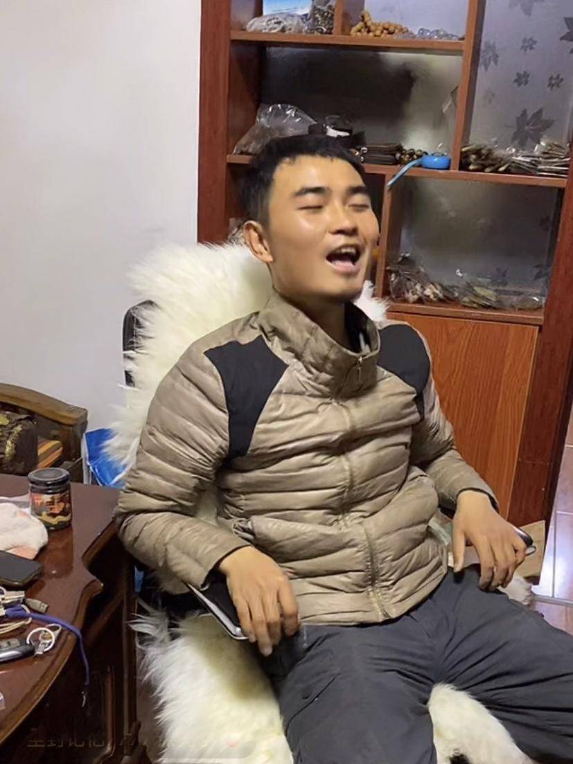 王相军同伴不堪网暴再发声商业合作被终止快顶不住了求放过