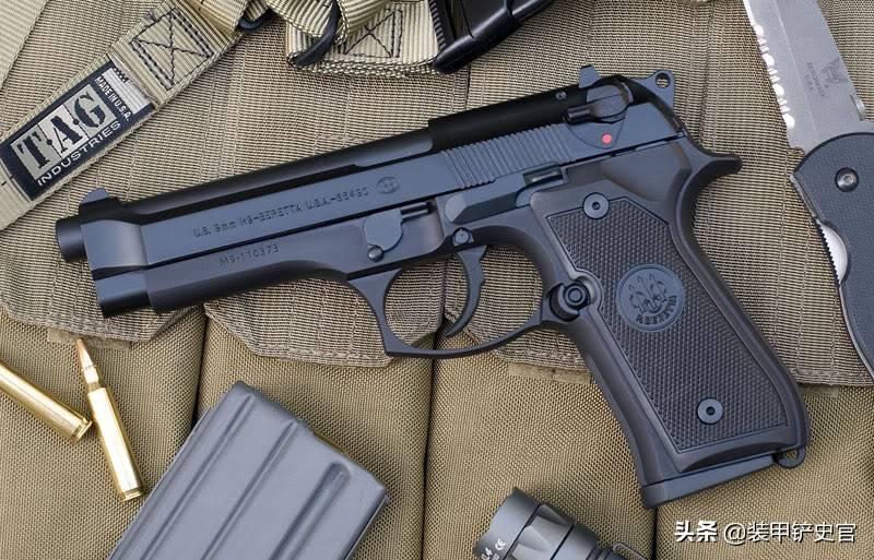 意大利伯莱塔公司设计的92f型手枪脱颖而出,被美国军方相中,取代了