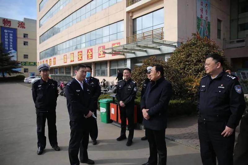 临沂公安交警圆满完成春节期间交通安保任务