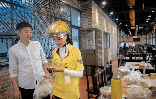 原创不结婚不存钱送外卖90后务工人员的心态让专家很是担忧