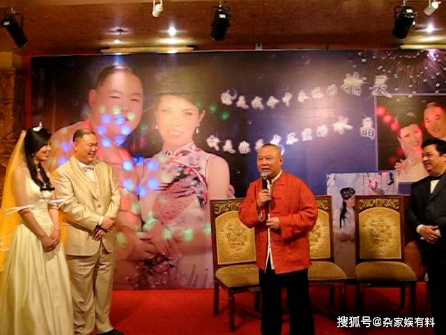 他是第一个为郭德纲捧哏的相声演员,两人有过共患难却难共富贵_王玥波