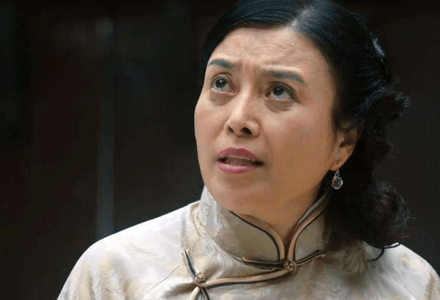 原创影后丁嘉丽:堪比电视剧的精彩人生,被孙红雷伤害,婚内出轨吗?