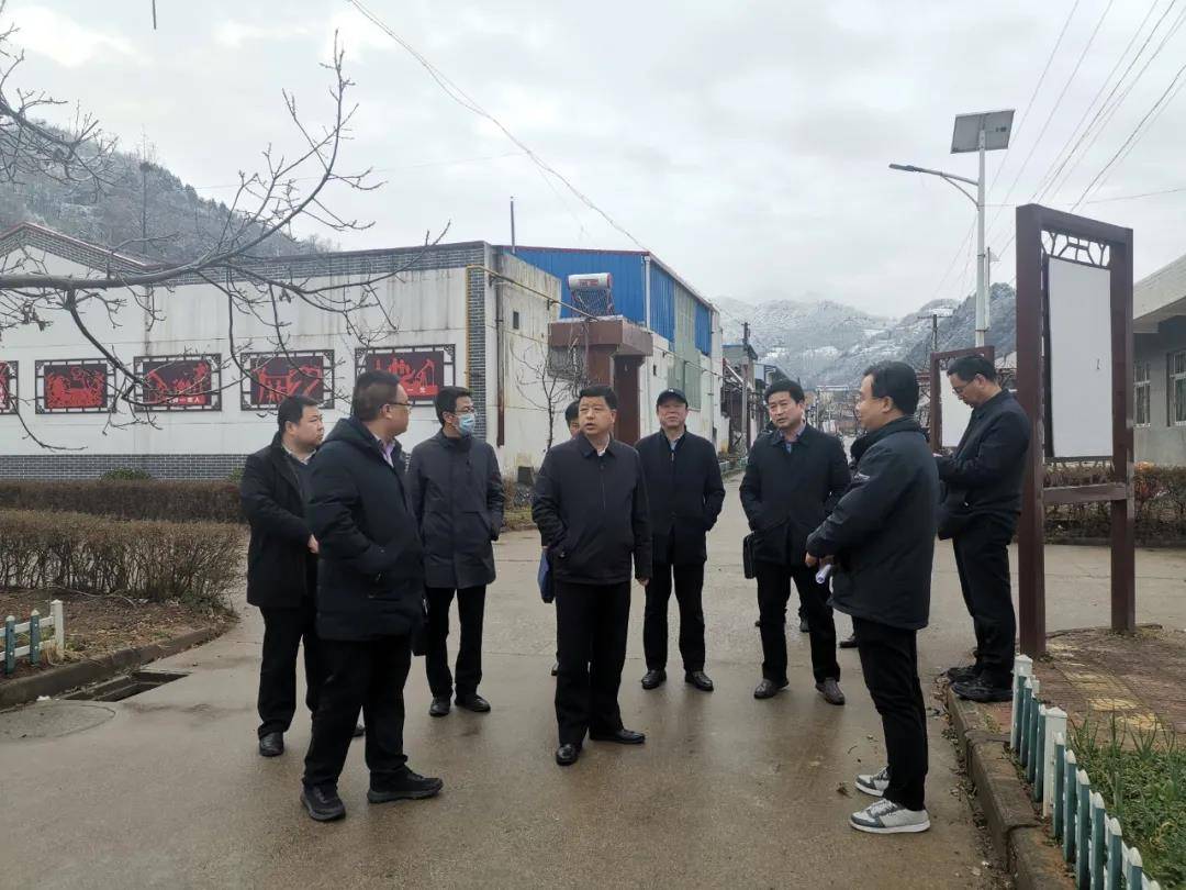 宝鸡太白县县长张建科调研指导农村人居环境整治工作