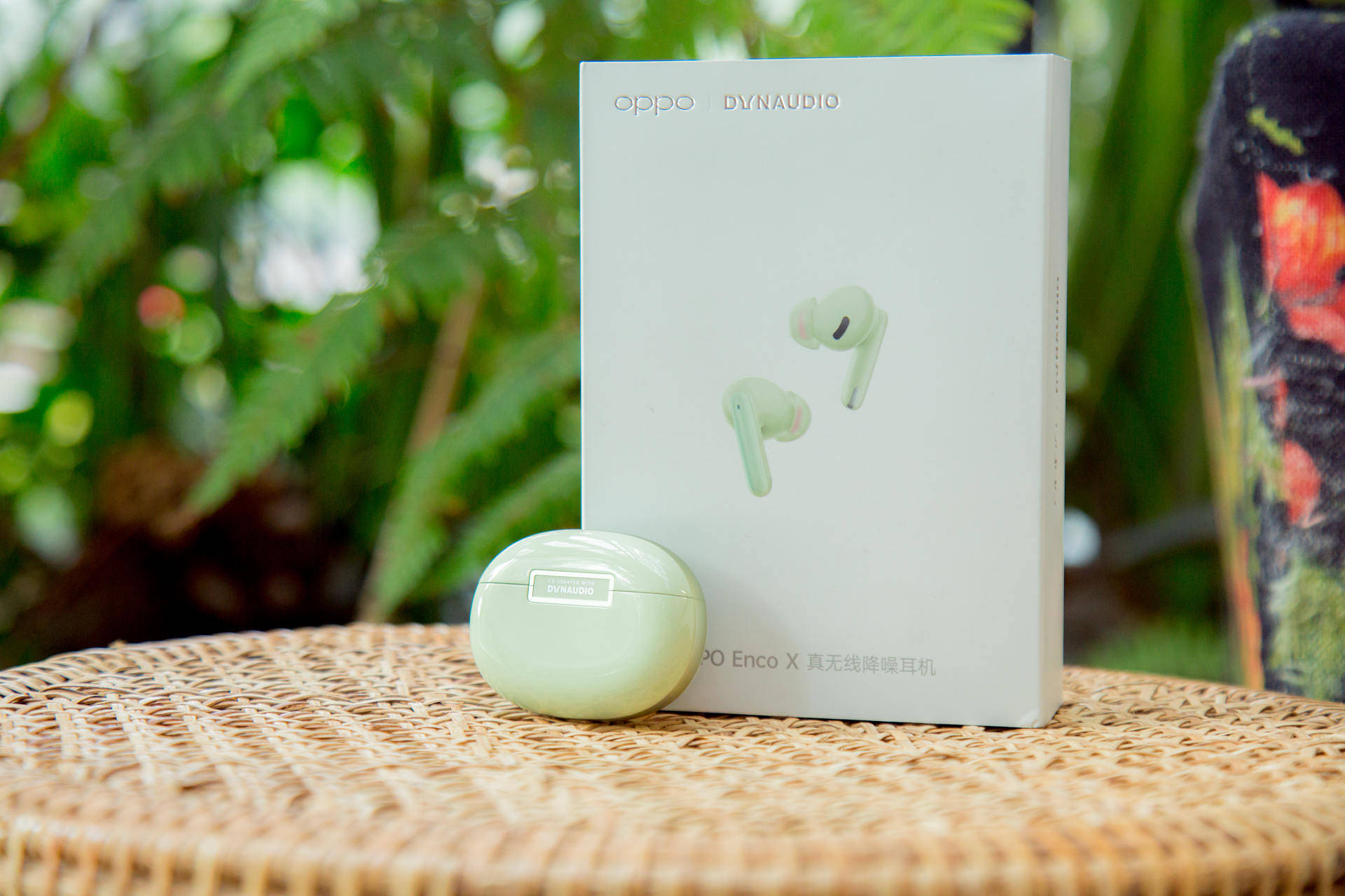男女通吃的颜值实力派,oppo enco x竹韵版图赏