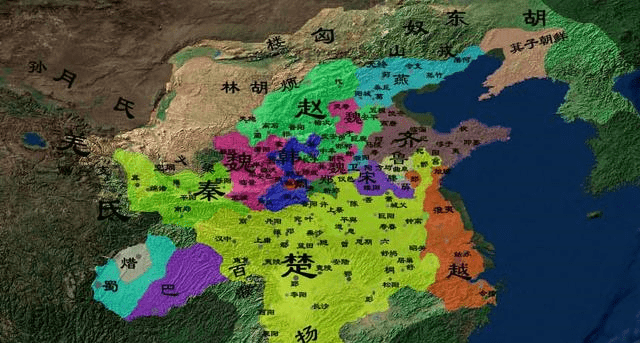 从这张战国初年的地图来看,楚国几乎占据了整个地图的1/2,比其余六雄