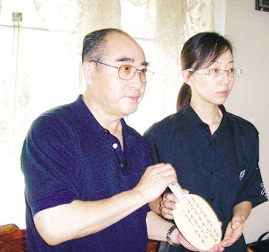 "相声大师"侯耀文的猎艳史,和他被小娇妻戴绿帽的真实原因