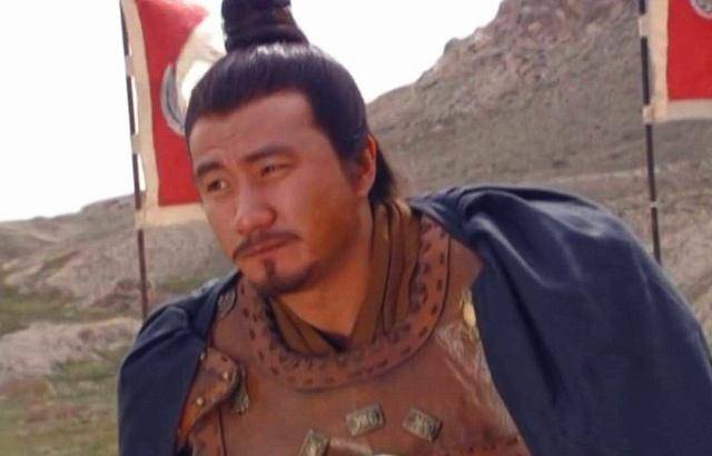 朱元璋年轻时偶遇相士,随手写下一个字,后者连看三遍下跪叩首
