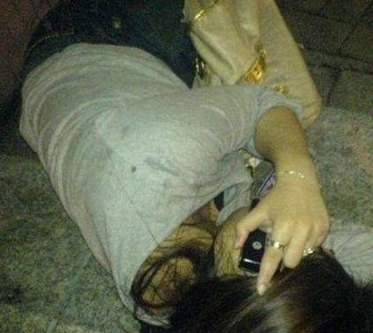 25岁女子深夜酒吧喝醉,遭陌生男子抱上车侵害,女生们一定要小