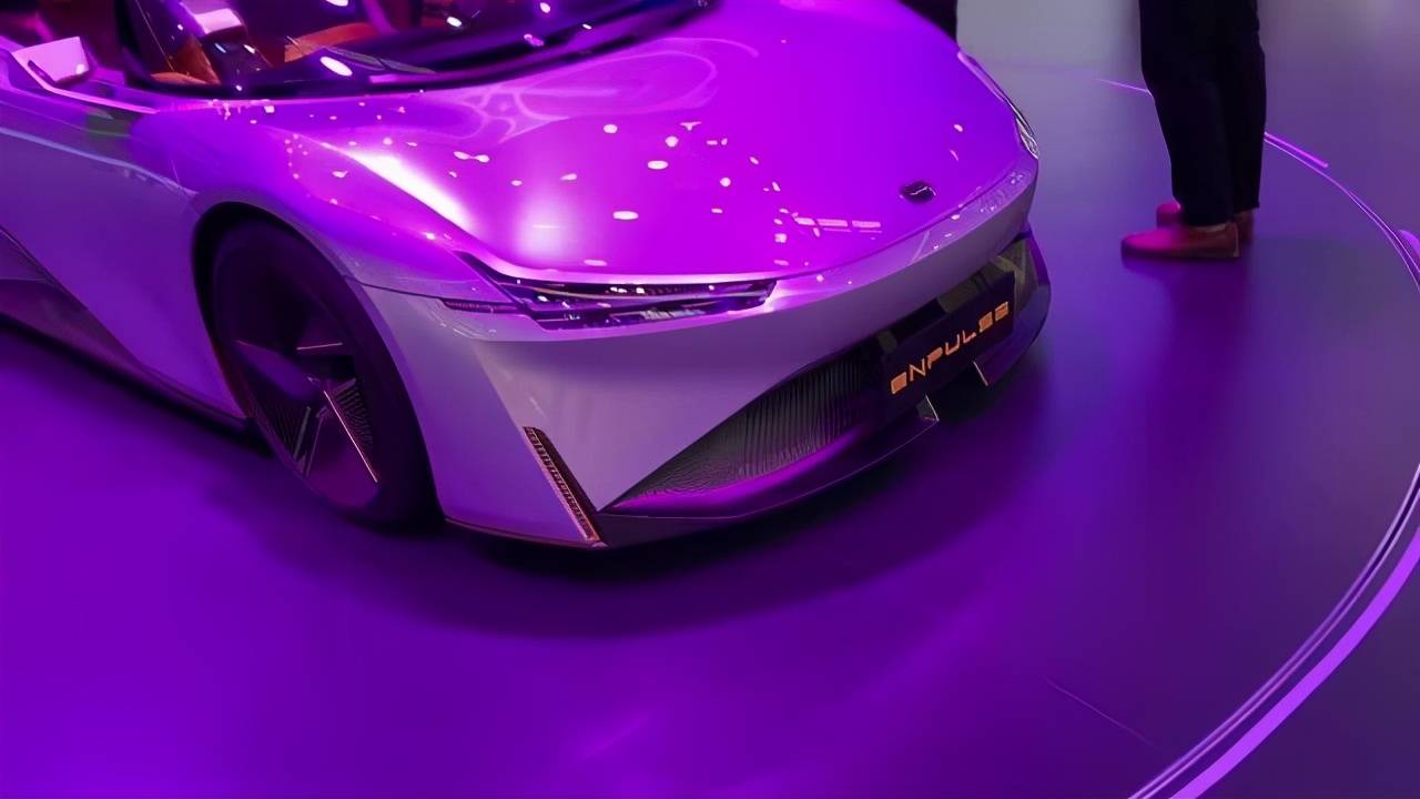 广汽传祺首款超跑概念车影动enpulse来袭,国产敞篷跑车