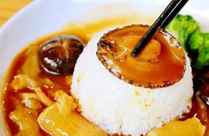 5分钟就能搞定的鲍鱼捞饭,外面卖100,自己做30块还有找