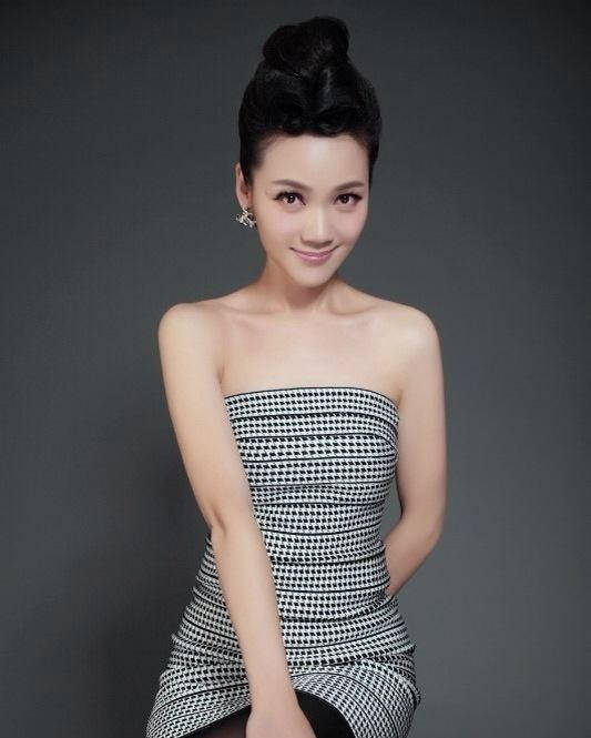 她是唯一敢称呼郭德纲为死胖子的女主持人, 如今47岁婚姻成谜!