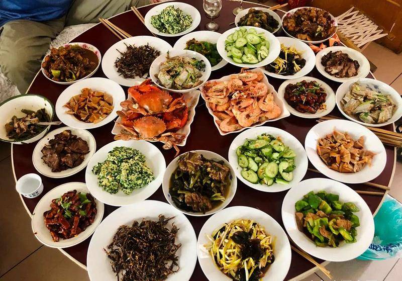 10桌南北中秋家宴大对比,变化的是菜品,不变的是满满团圆幸福感