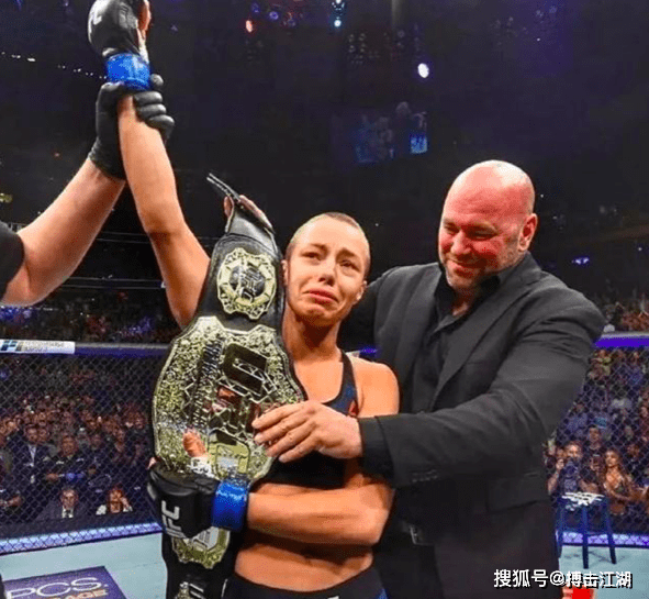 ufc中国力量张伟丽回击泰森:不懂mma,没资格评论_罗斯