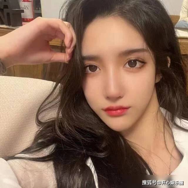 网红abbily变性手术成功,"伪娘"变美女,再也不为进女厕而烦恼和面临