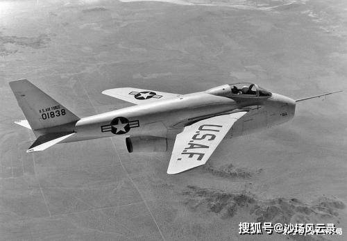 1101战斗机的基础上研制出了世界上第一架实用型的可变后掠翼验证