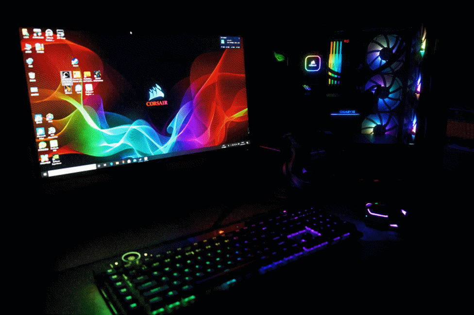 11700kfrogstrixz590e主板海盗船全家桶装机测试