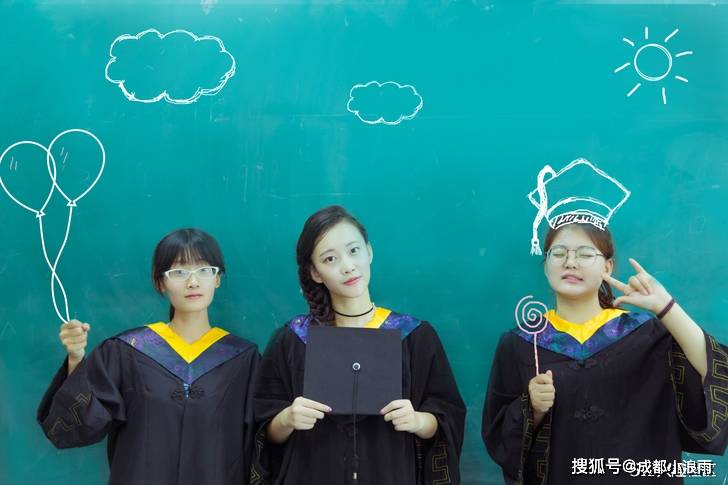 2021毕业季丨一张毕业照四年青春梦