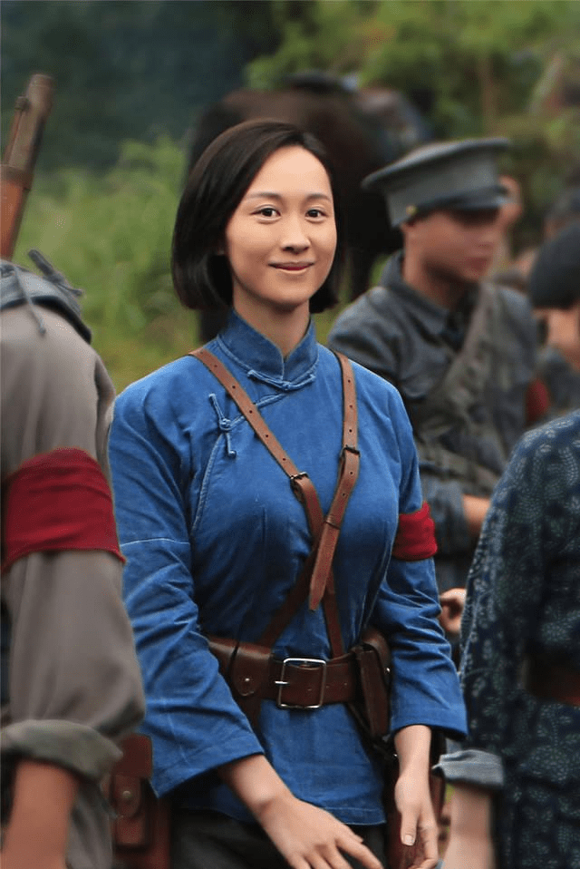 杨庆兰:我军最早的女兵,17岁追赶南昌起义军,冒死救下一大将